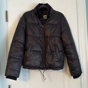 Great condition UGG puffer jacket.  Two front pockets with zip front closure.